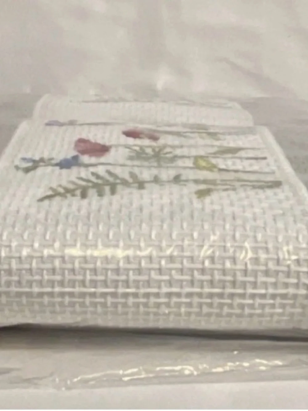 Luxurious Turkish Cotton By Linum Home Serenity Embellished Hand Towels Set NWOT